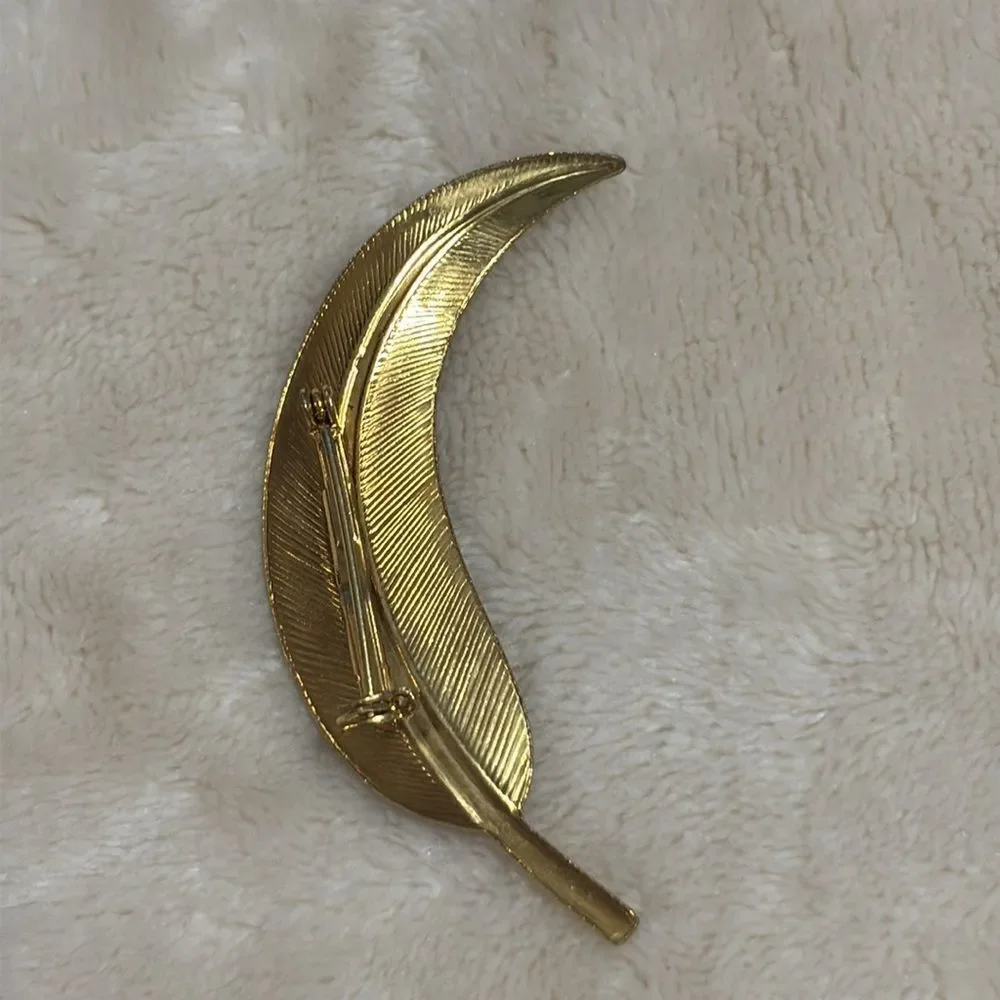 Gold Feather Brooch